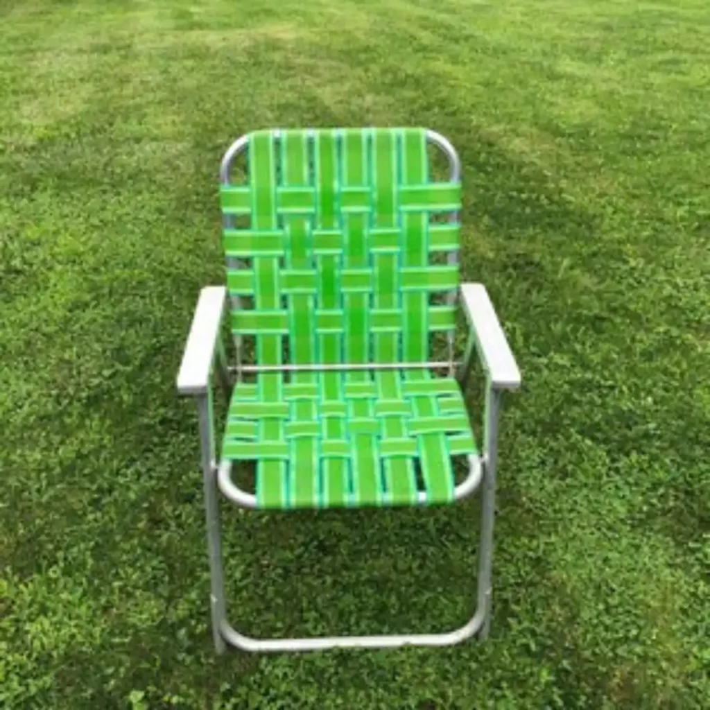 folding lawn chair